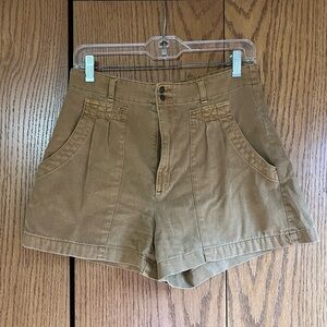 Universal Thread Shorts